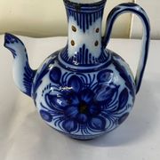 Carafe en céramique émaillée décor floral