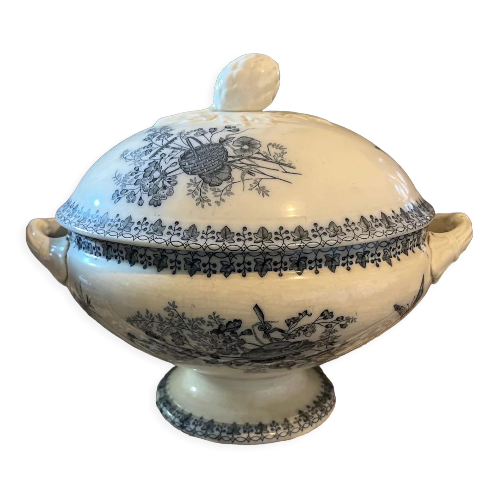 Vintage tureen
