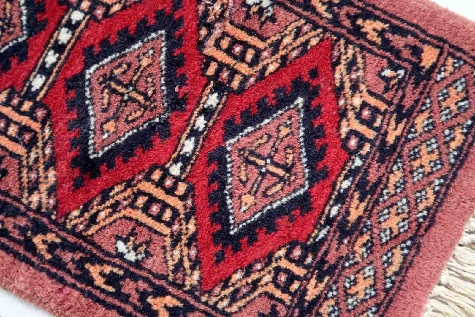 Vintage carpet pakistani lahore handmade 33cm x 66cm 1970s