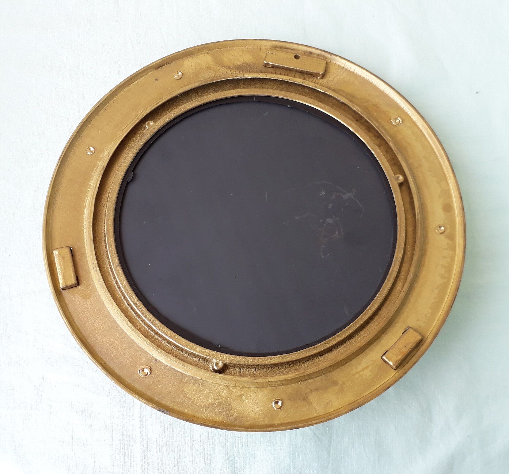 Porthole mirror