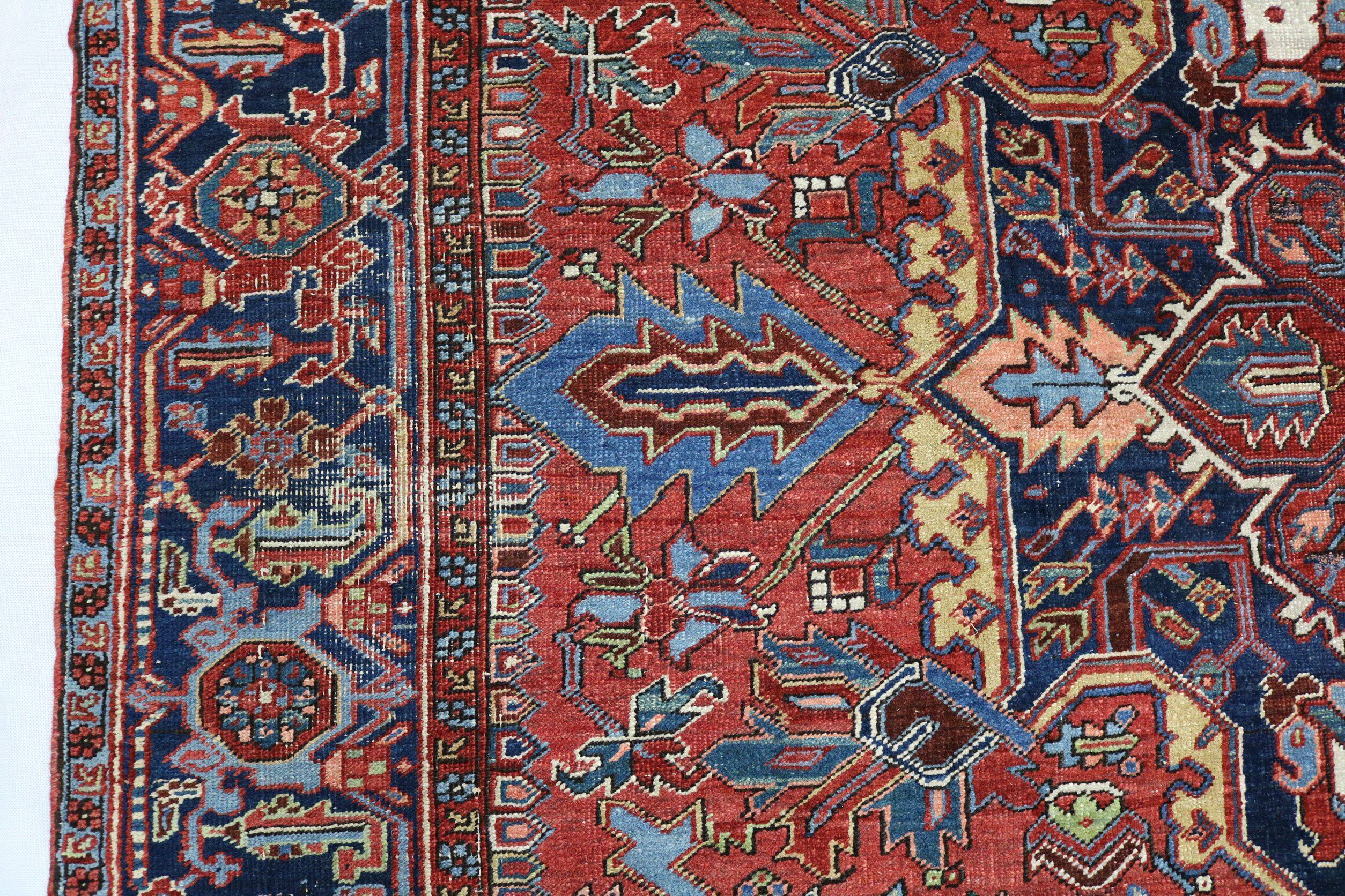 Handmade heriz rug