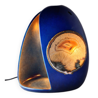 Sculptural lamp in ceramic and slice of agate, France 1970 signed.