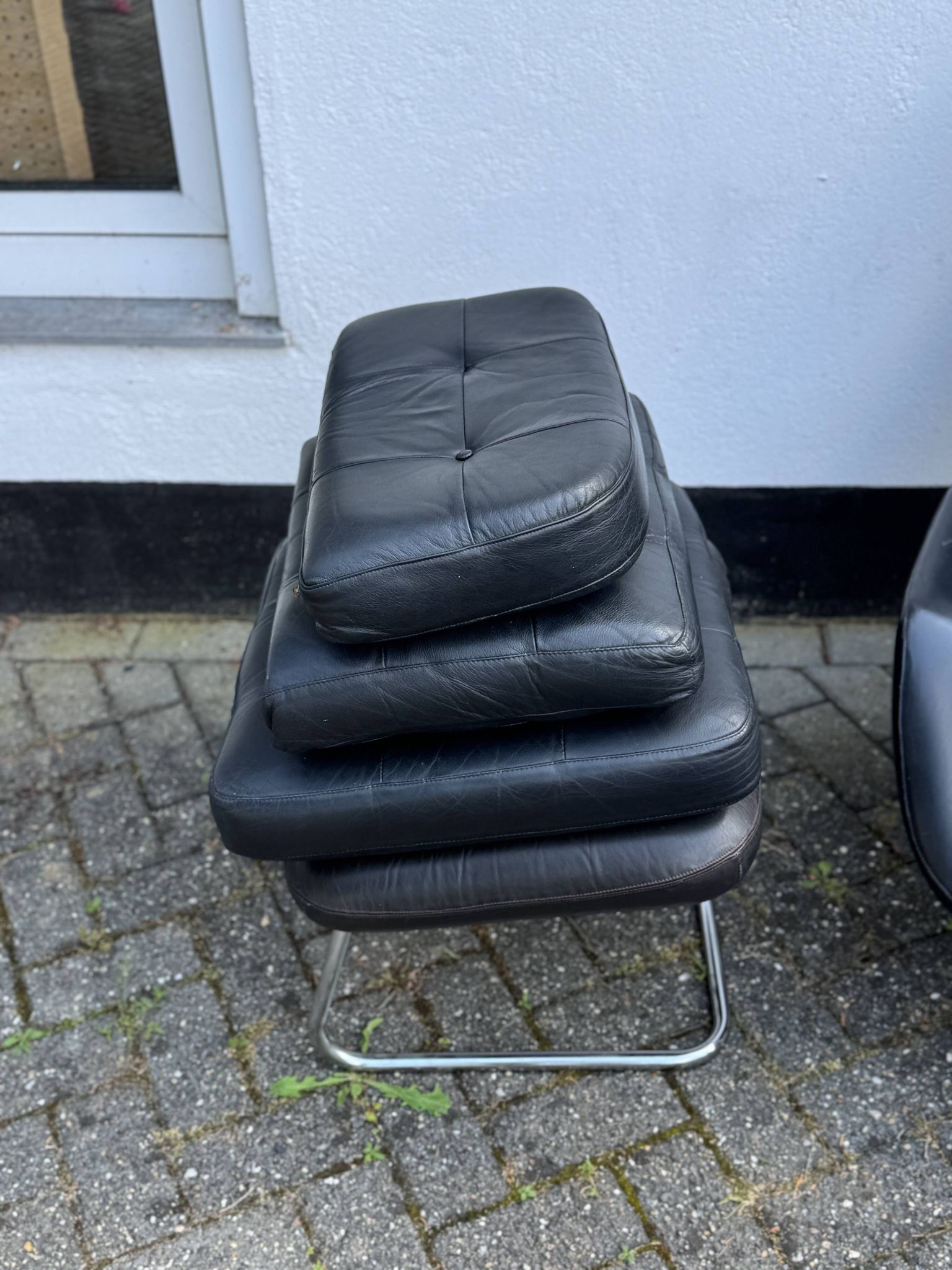 Fauteuil pivotant vintage Bramia avec repose-pieds
