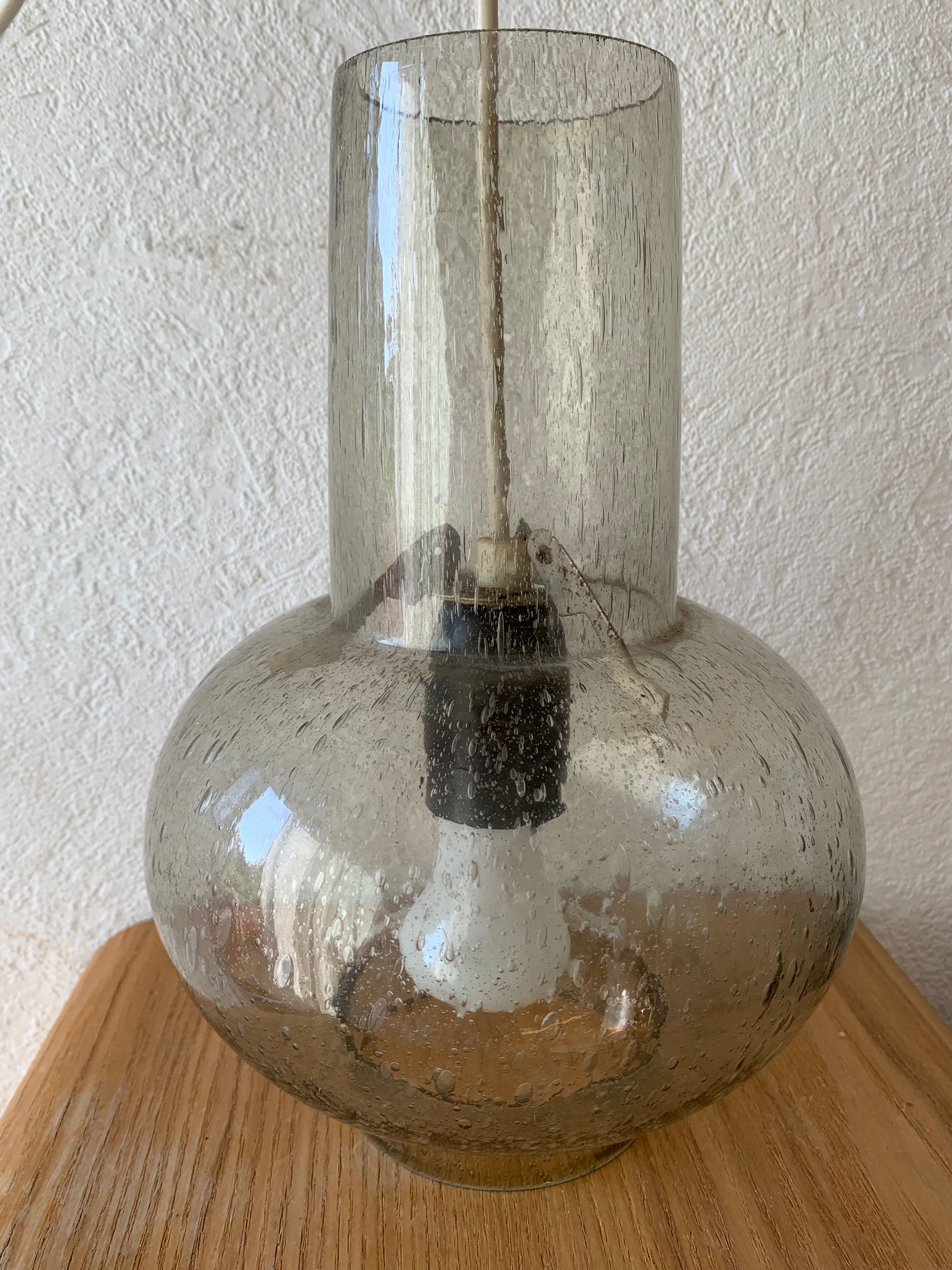 Bubble glass suspension