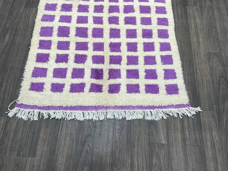 Handmade Berber rug in pure wool, size 150 x 250 cm