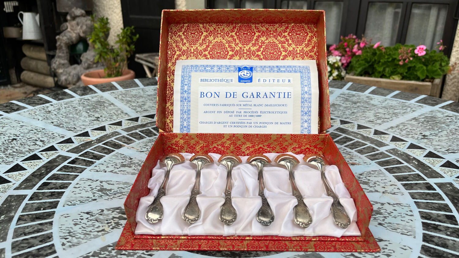 Set of 6 small silver metal teaspoons