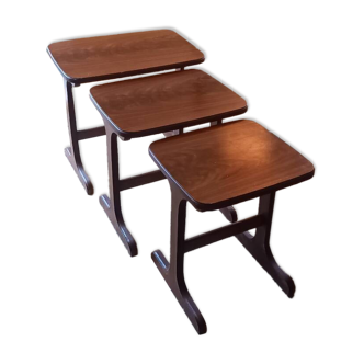 Nesting tables