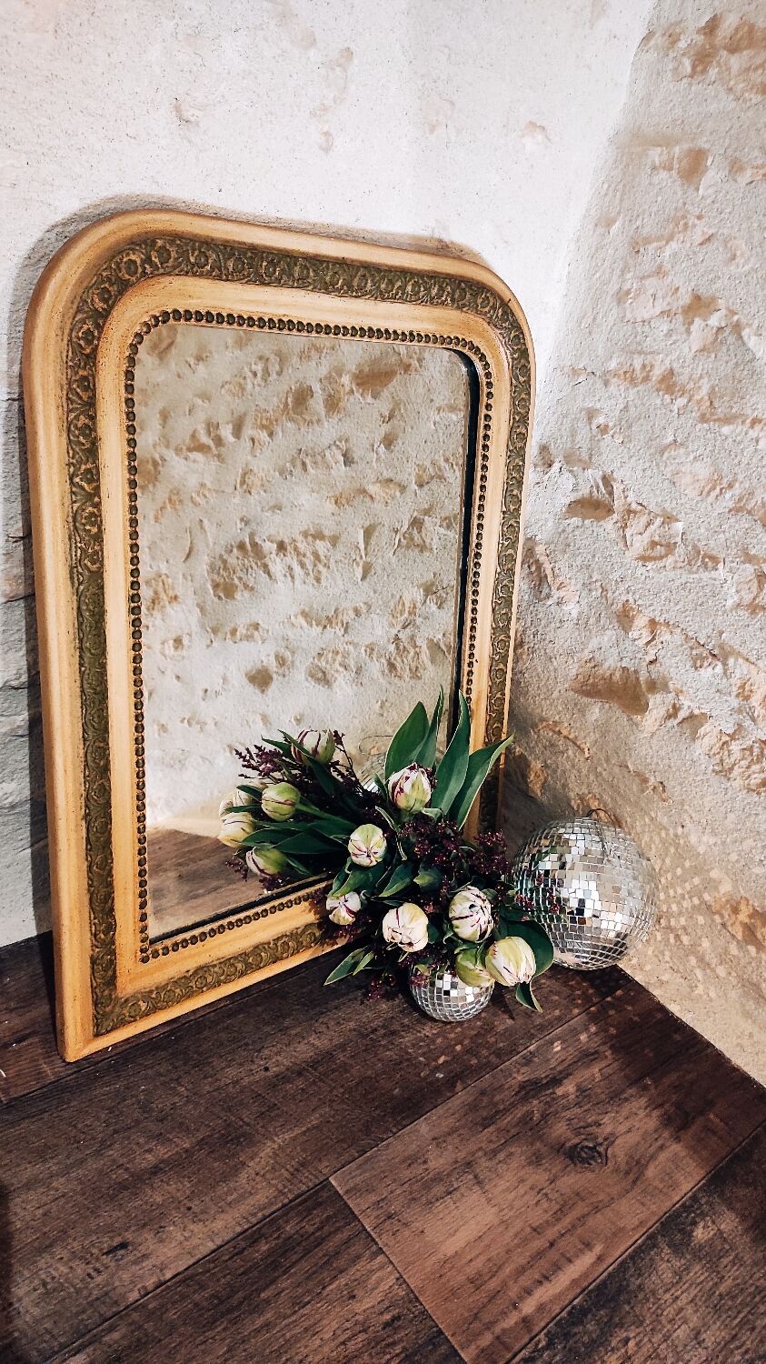 Old gilded mirror 47x66cm