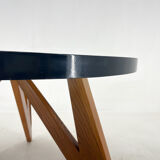 Table basse du milieu du siècle en finition brillante