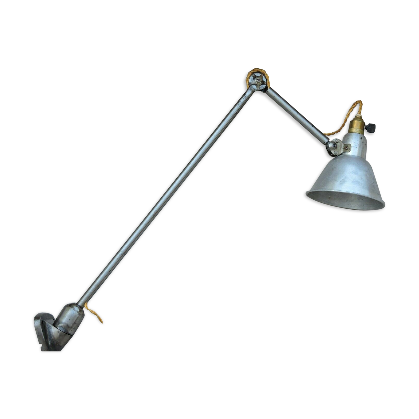 Vintage lamp apply mazda large model workshop wall