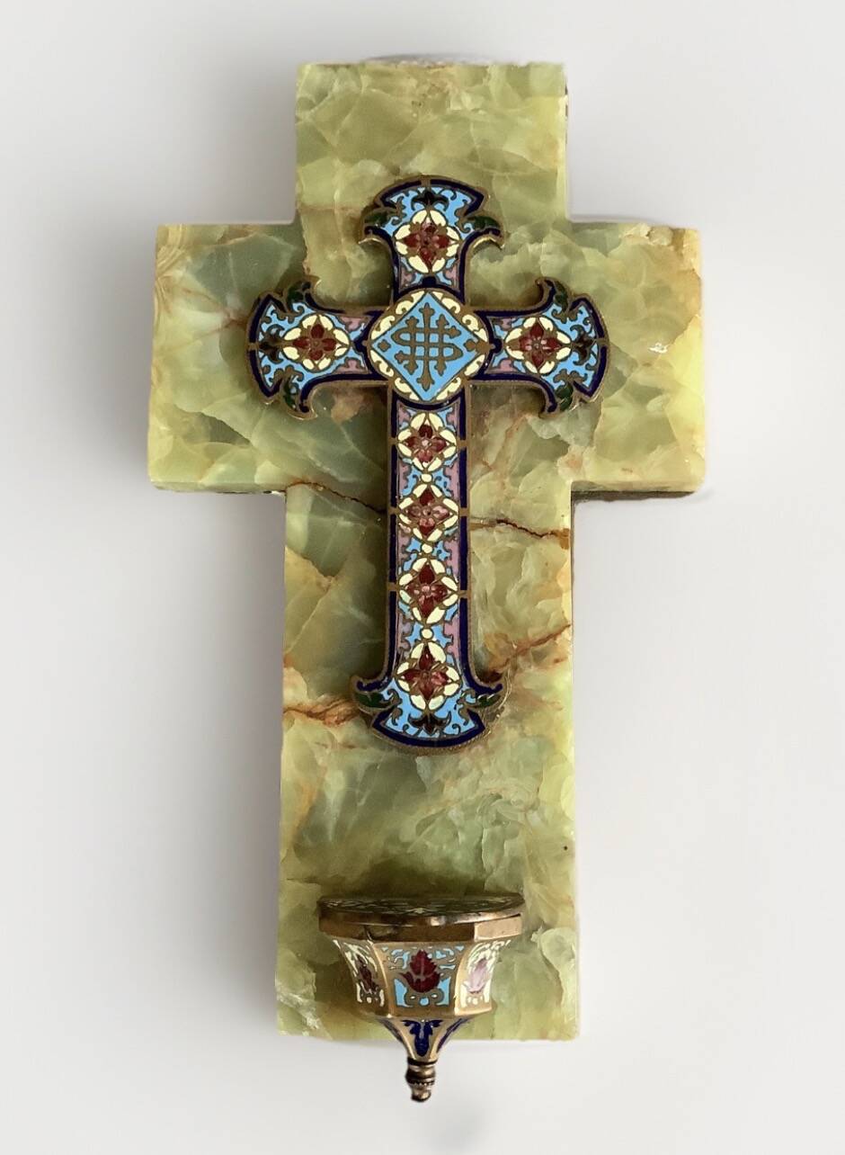 Wall cross with a holy water font in enamel and onyx, 19th century.