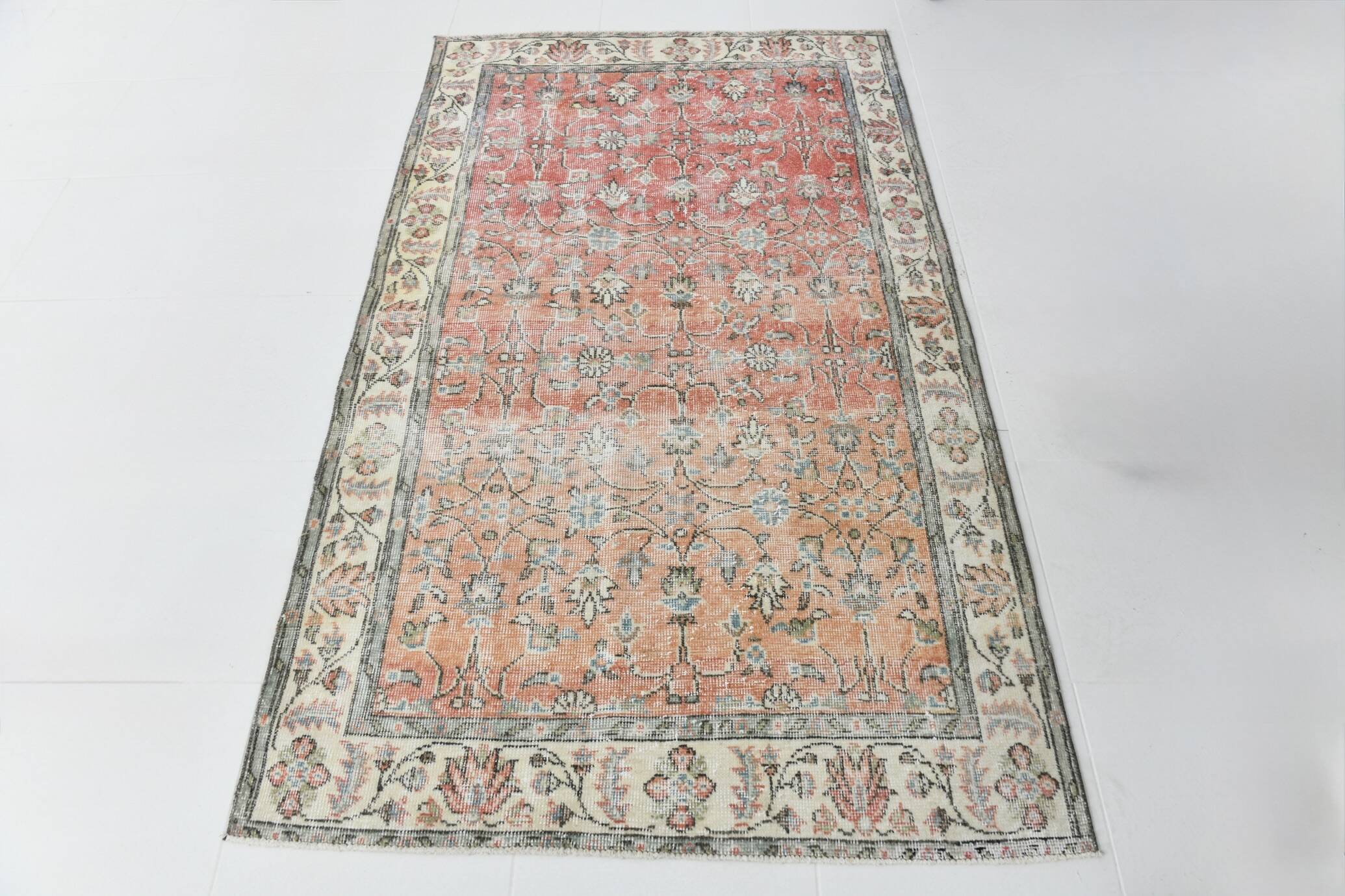 Red & Orange Floral Pattern Persian Rug, 119x200Cm