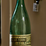 Old bottle of Saint-Yorre mineral water at the beginning of the 20th century with label in very beautiful condition!