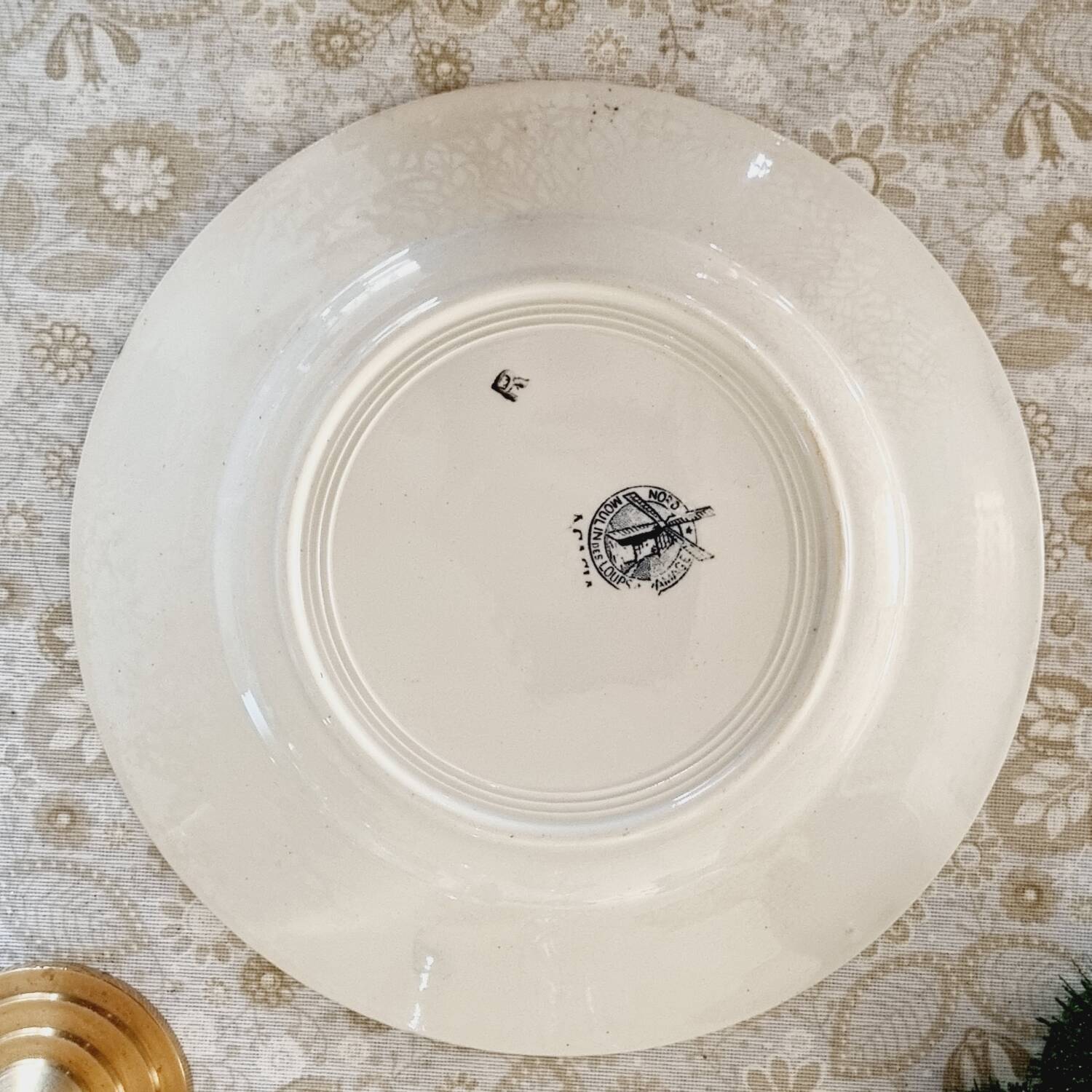 6 iron earth dessert plates lot 4