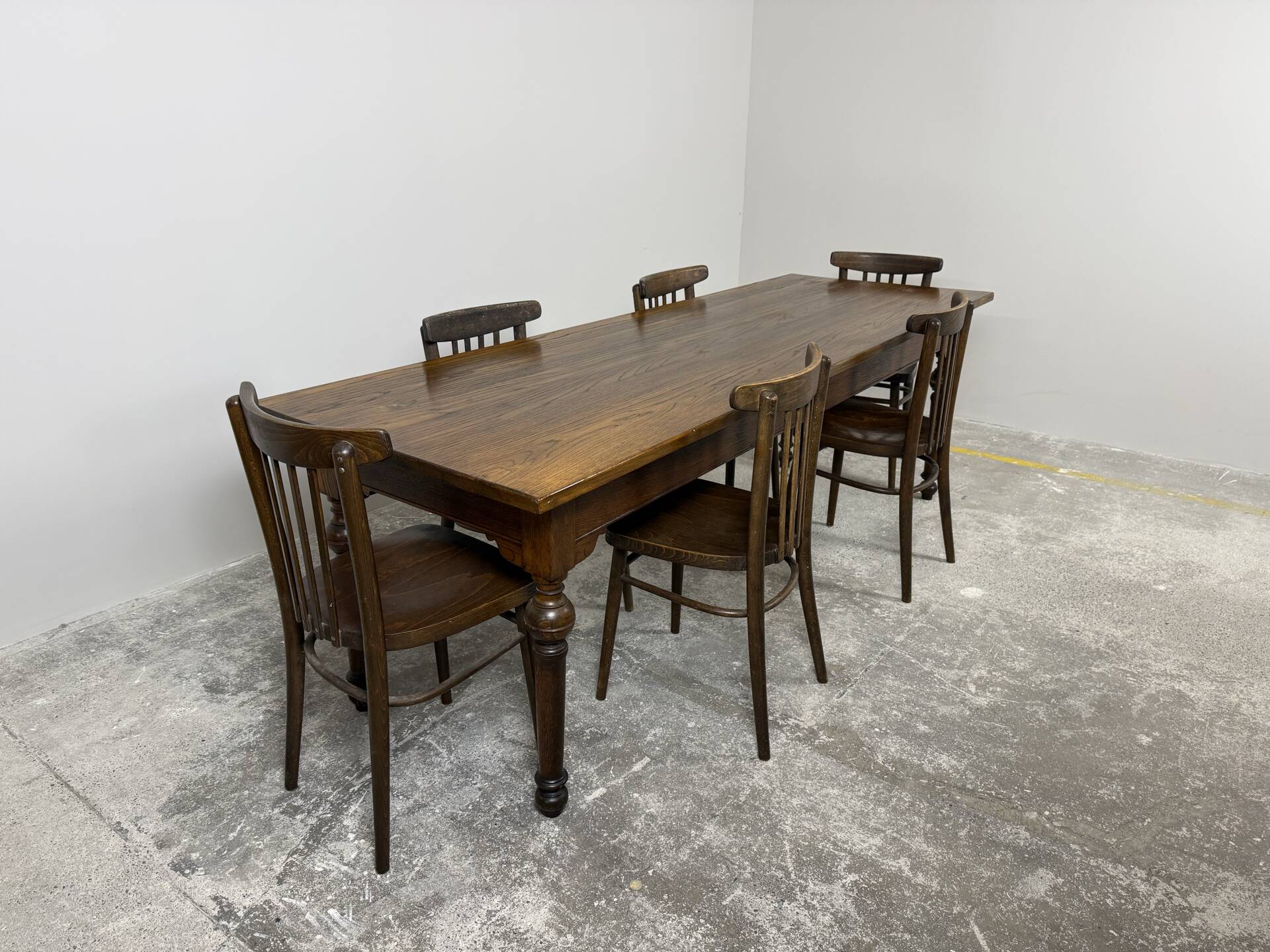 Grande table de ferme ancienne en chêne – 229 cm