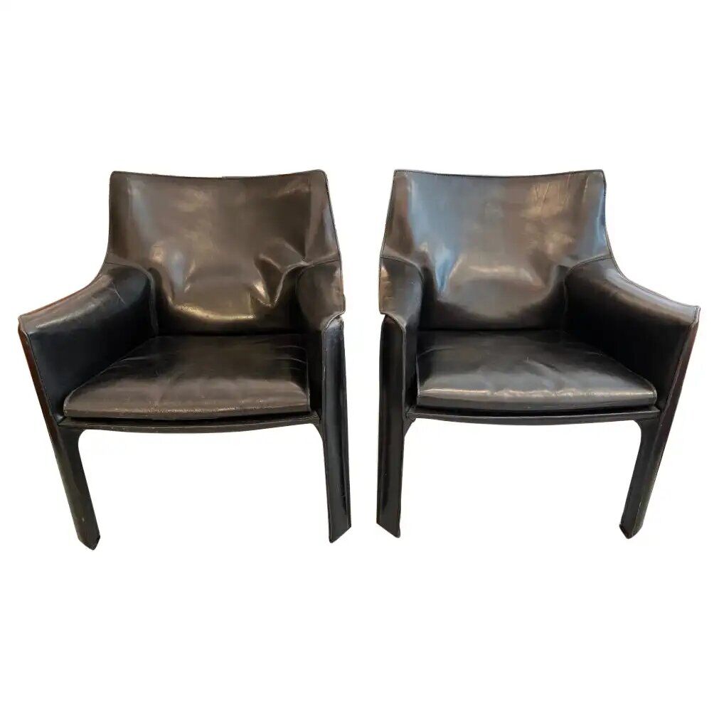Pair of Lounge armchairs CAB 414 by Cassina circa 1970