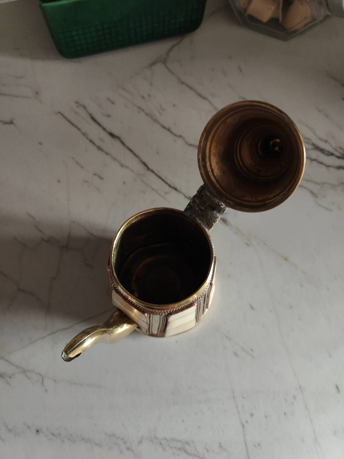 Oriental coffee maker