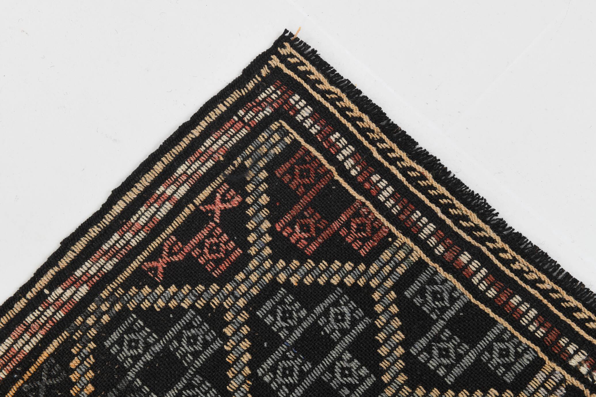 6x9 Green & Red Geometric Vintage Kilim Rug