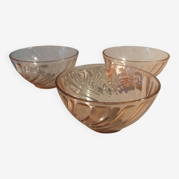 3 bowls Arcoroc Roseline swirl pink