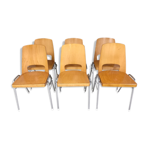 6 chaises empilables