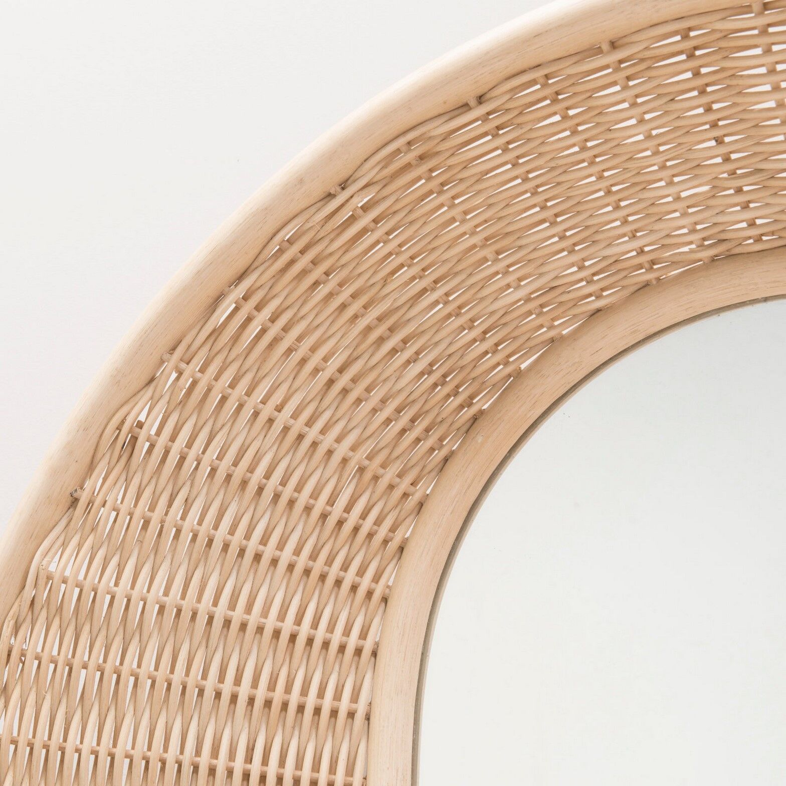 Round mirror in rattan braided diameter 90cm