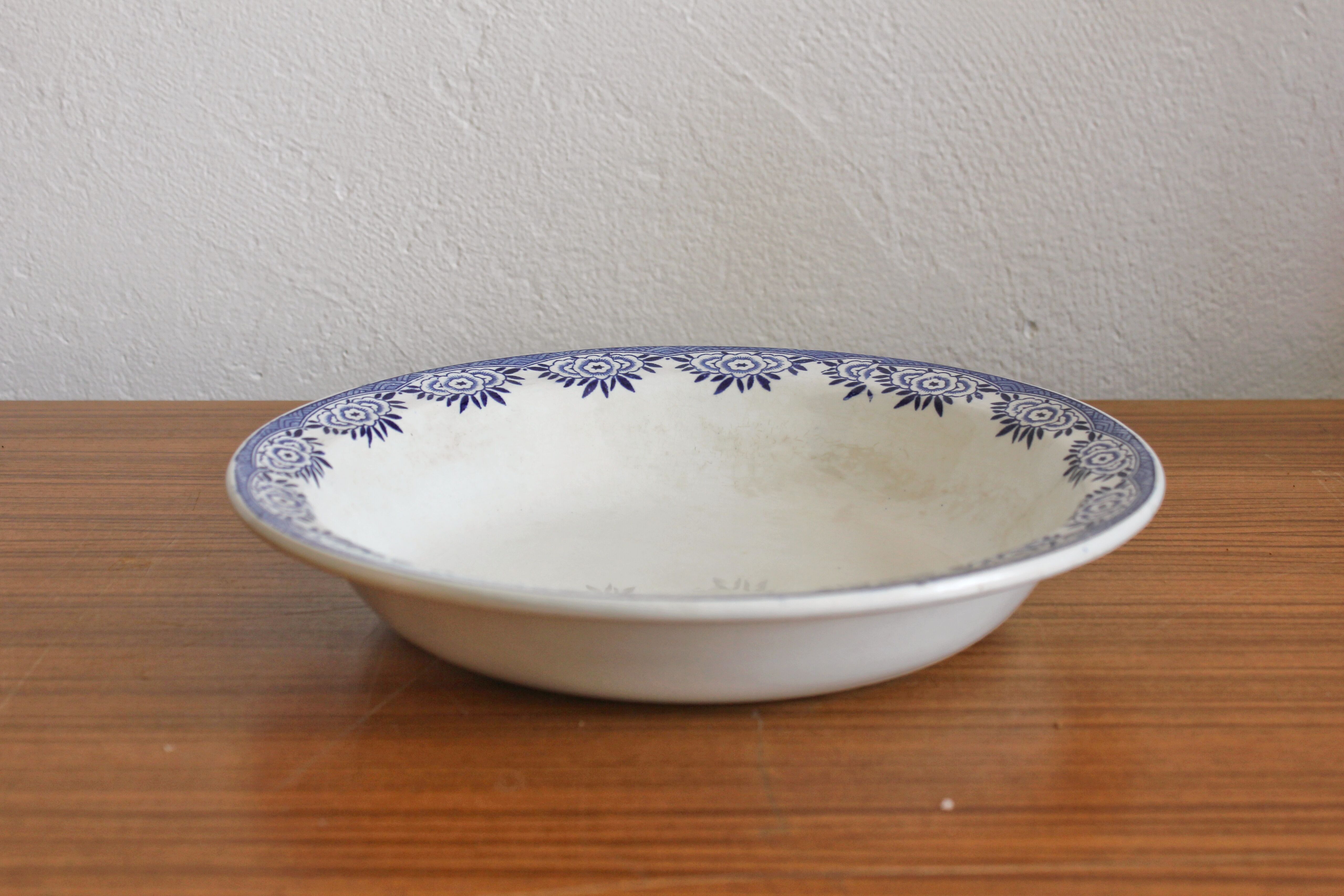 Ironware salad bowl "Capri" model Sarreguemines and Digoin art deco