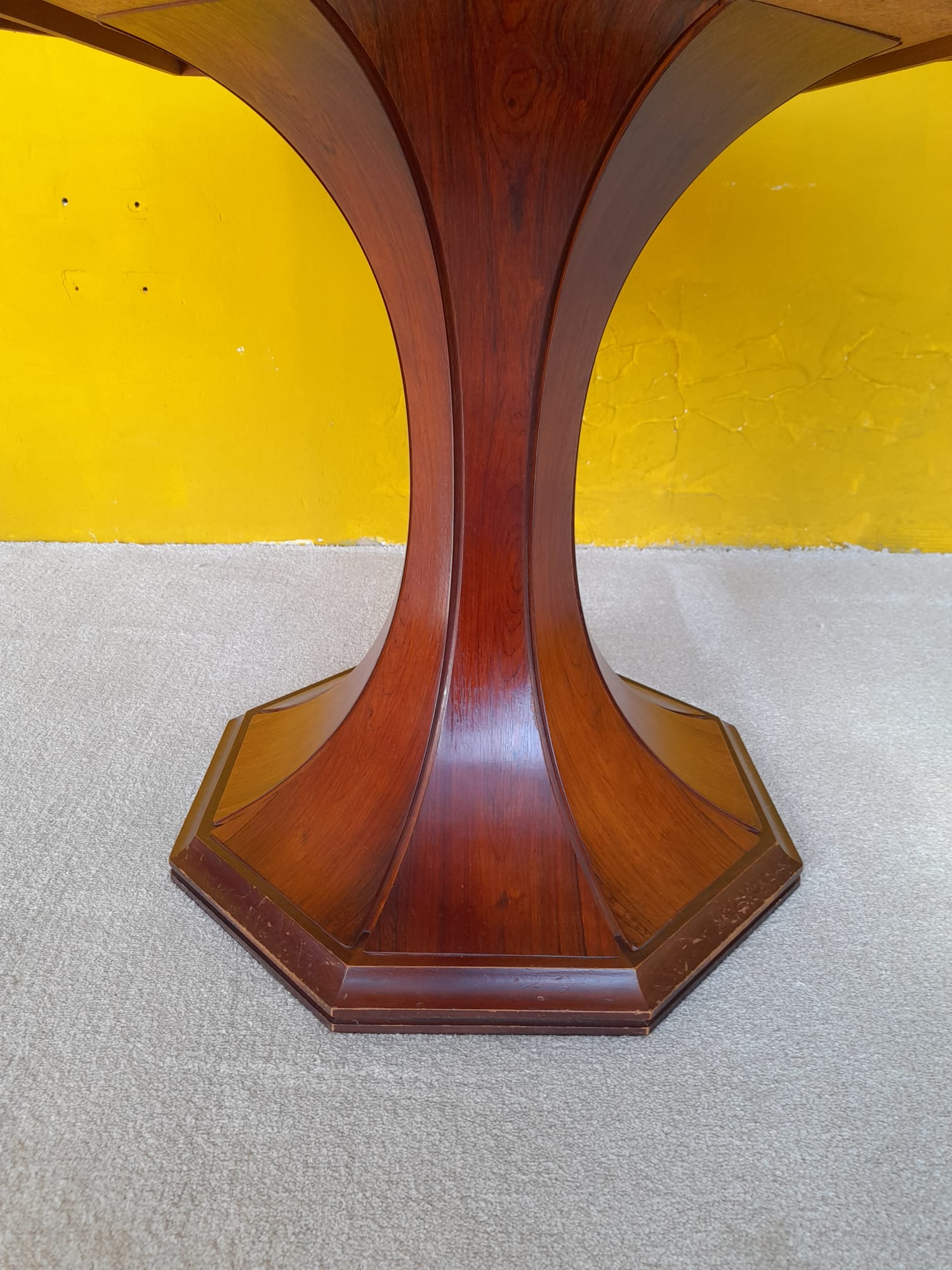 Rio rosewood dining table circa 1970