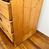 Les Arcs pine chest of drawers