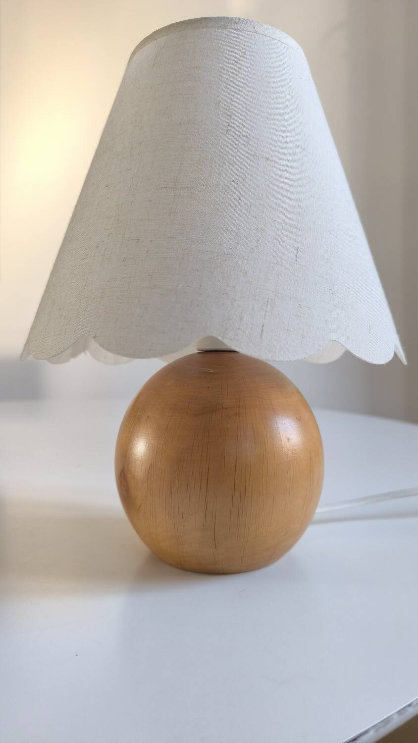 Wooden ball lamp