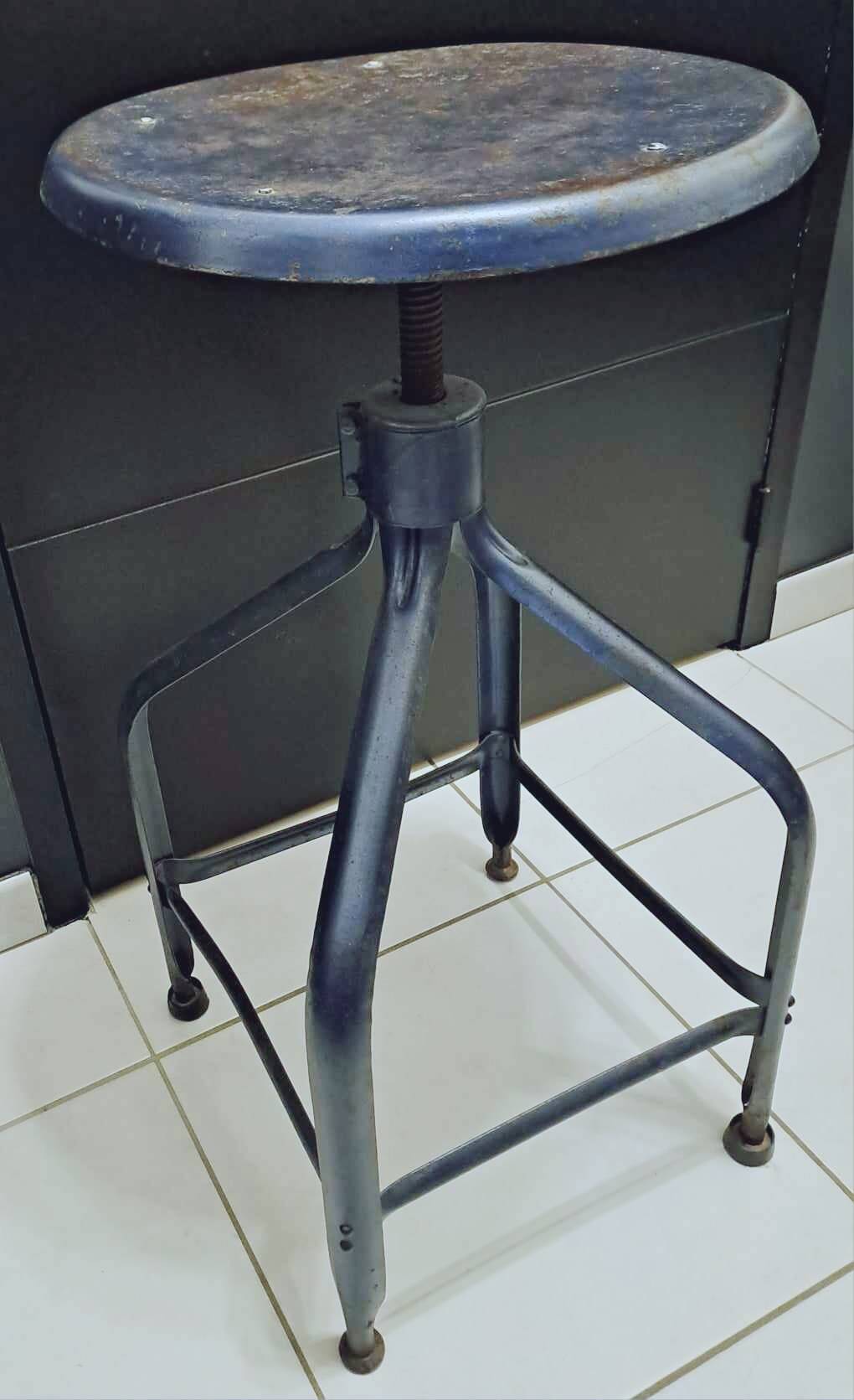 Height-adjustable industrial metal stool