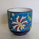 Cache-pot Longwy Art Déco en faïence émaillée décor floral polychrome