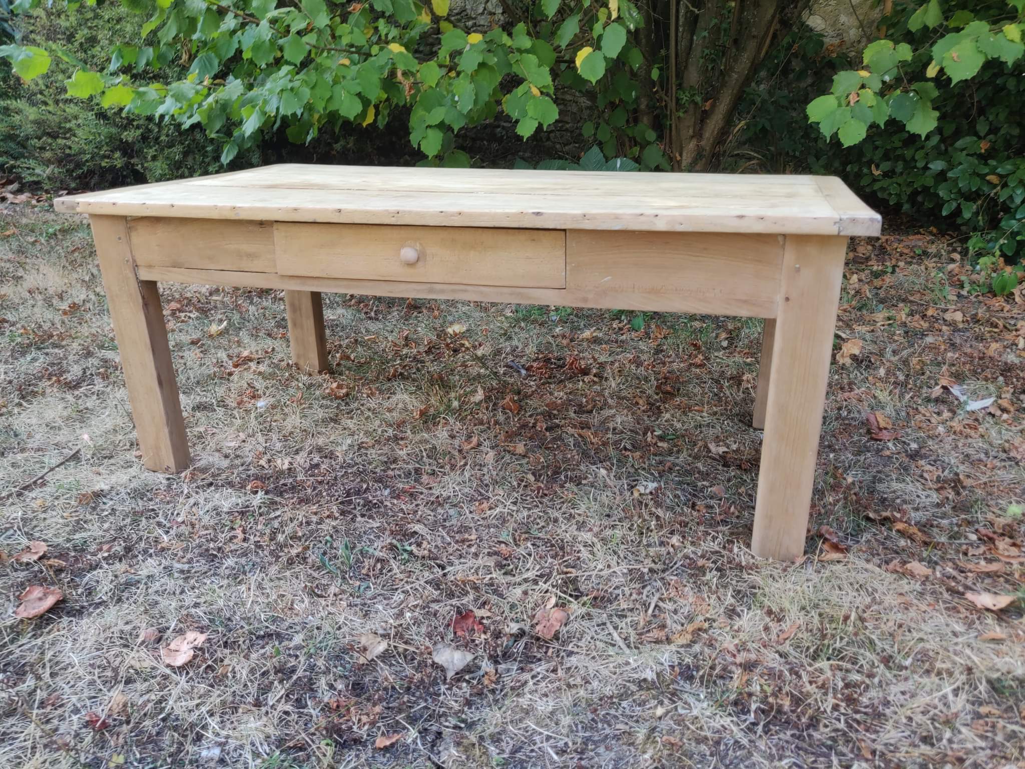 Old country coffee table