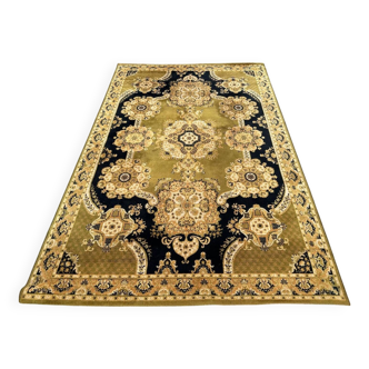 Oriental rug