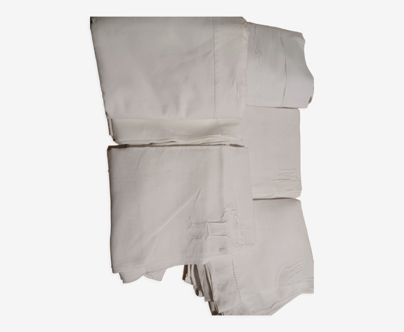 Drap brodé