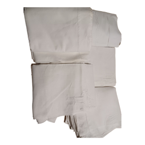 Drap brodé