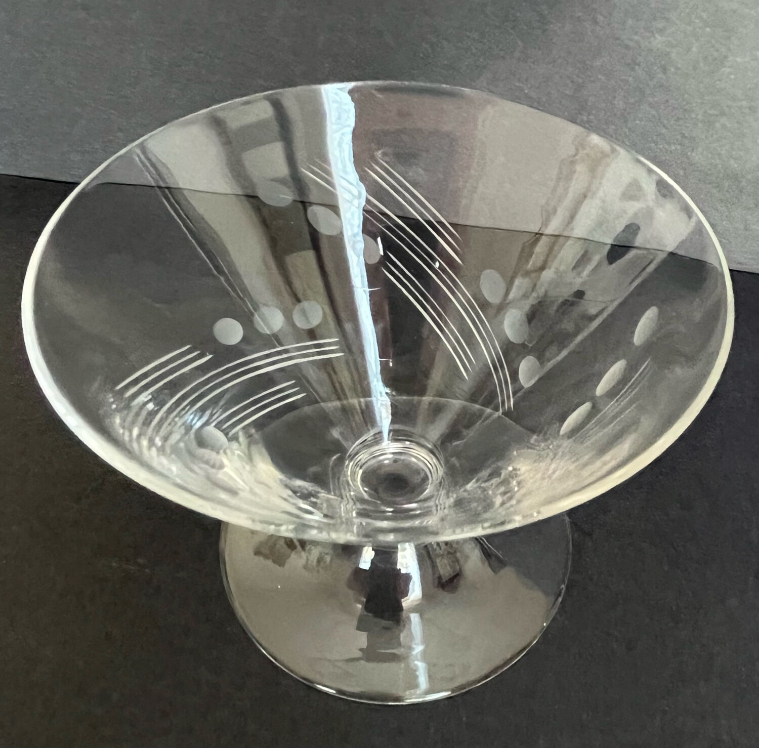 Set of 6 engraved glass cuts