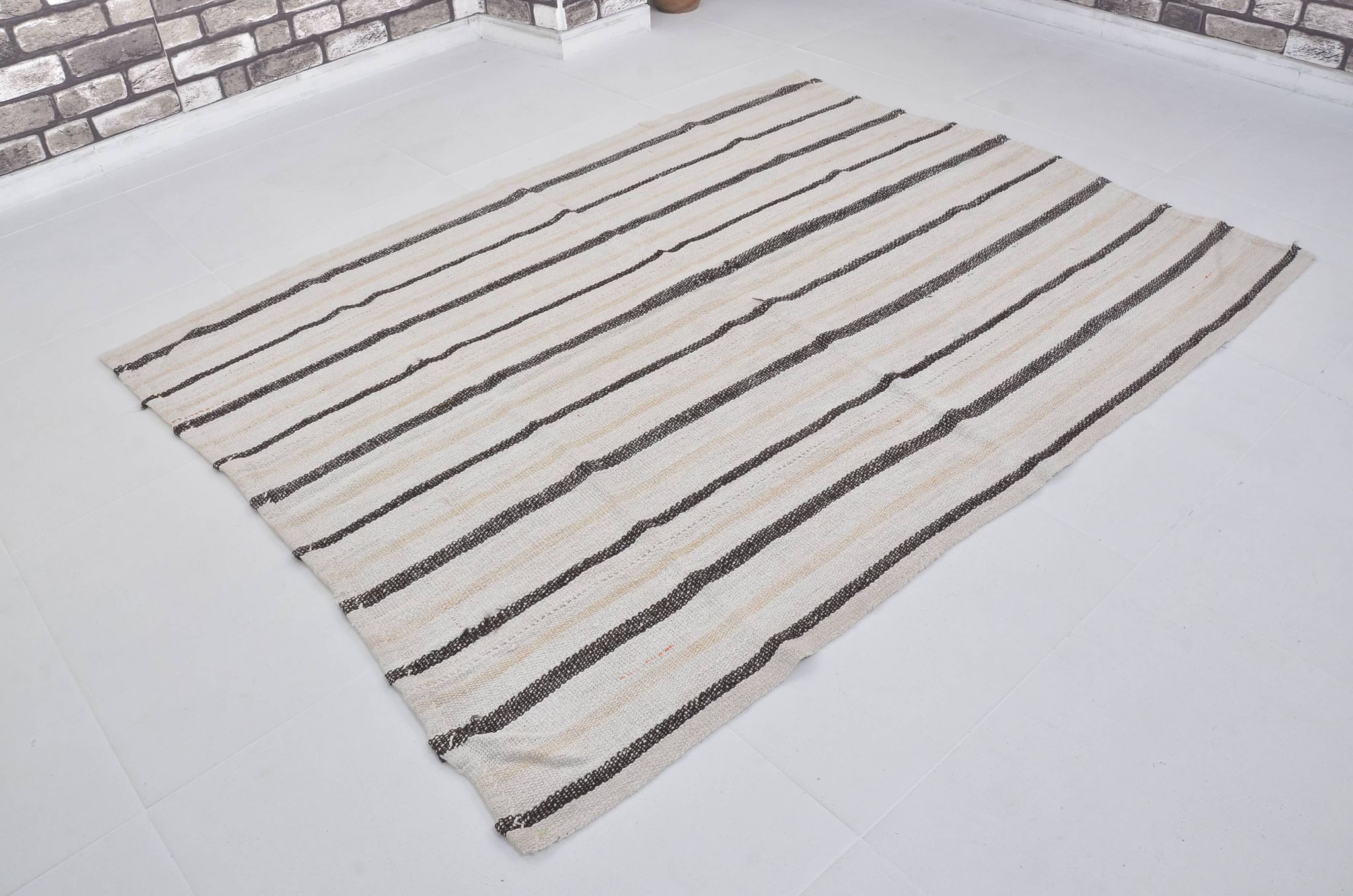 Kilim en chanvre anatolien vintage, référence 3692