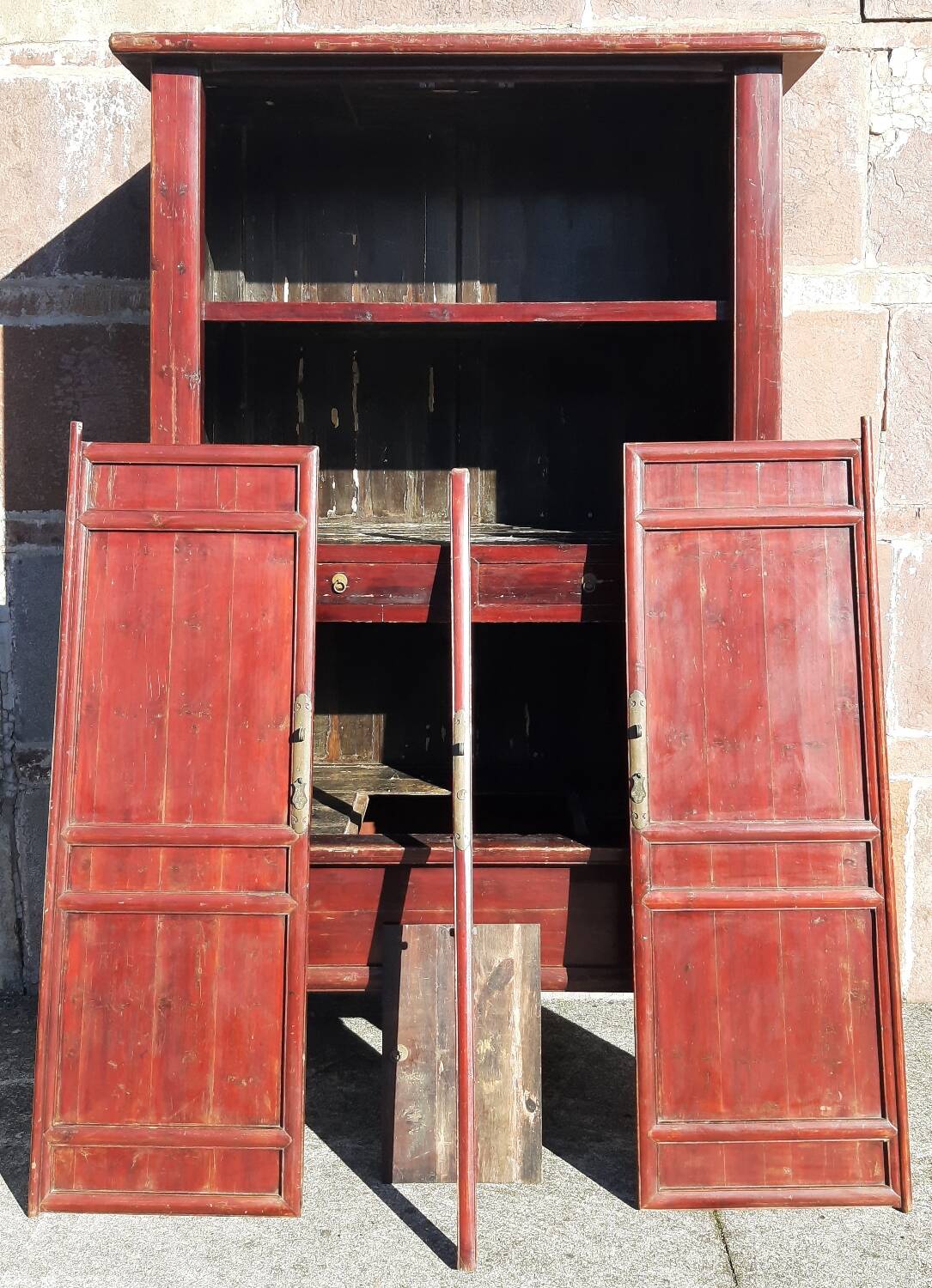 19th-century Chinese wardrobe (Height 2.6m)