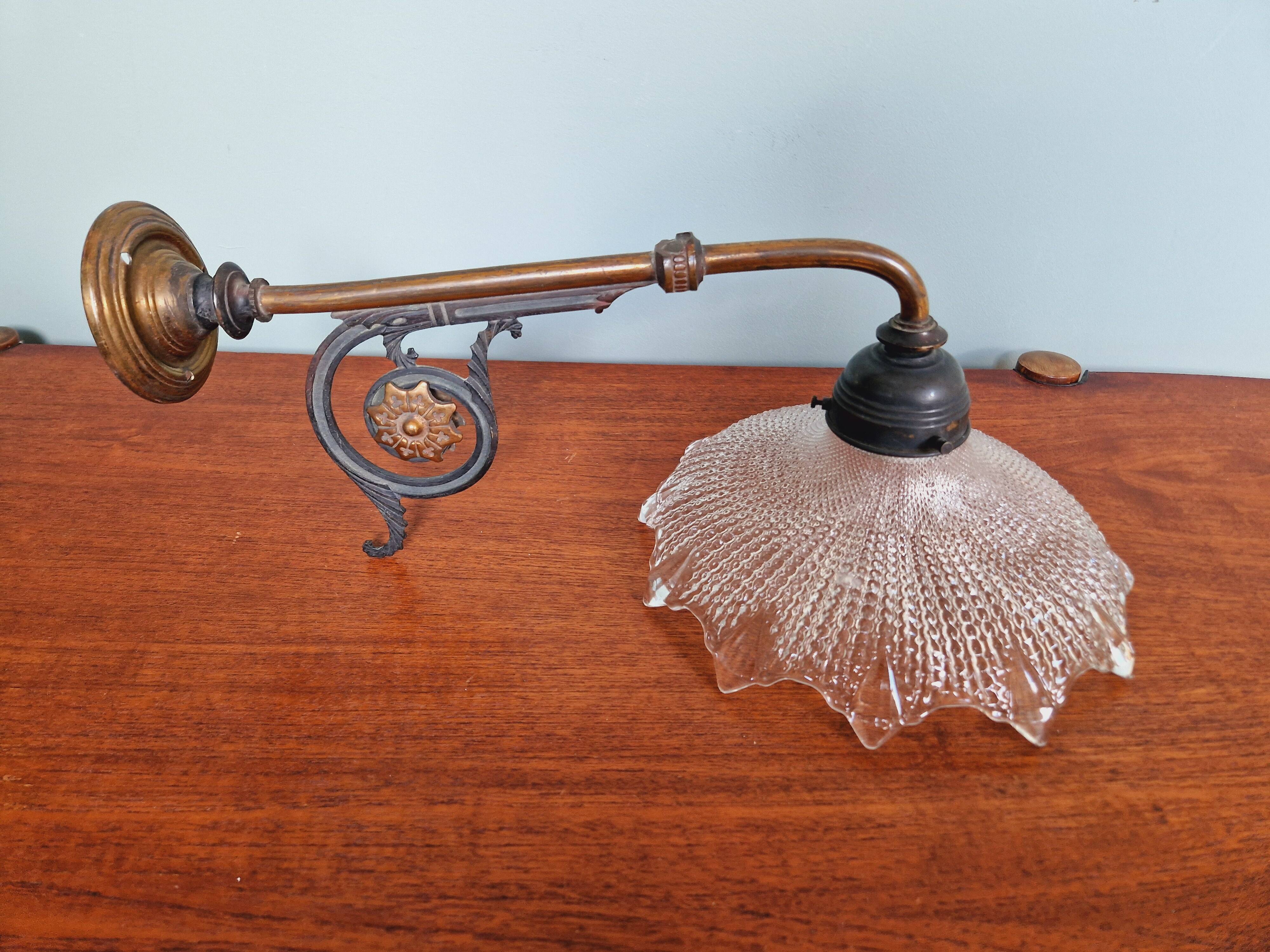 Pair of pendant lights in bronze and scalloped transparent glass