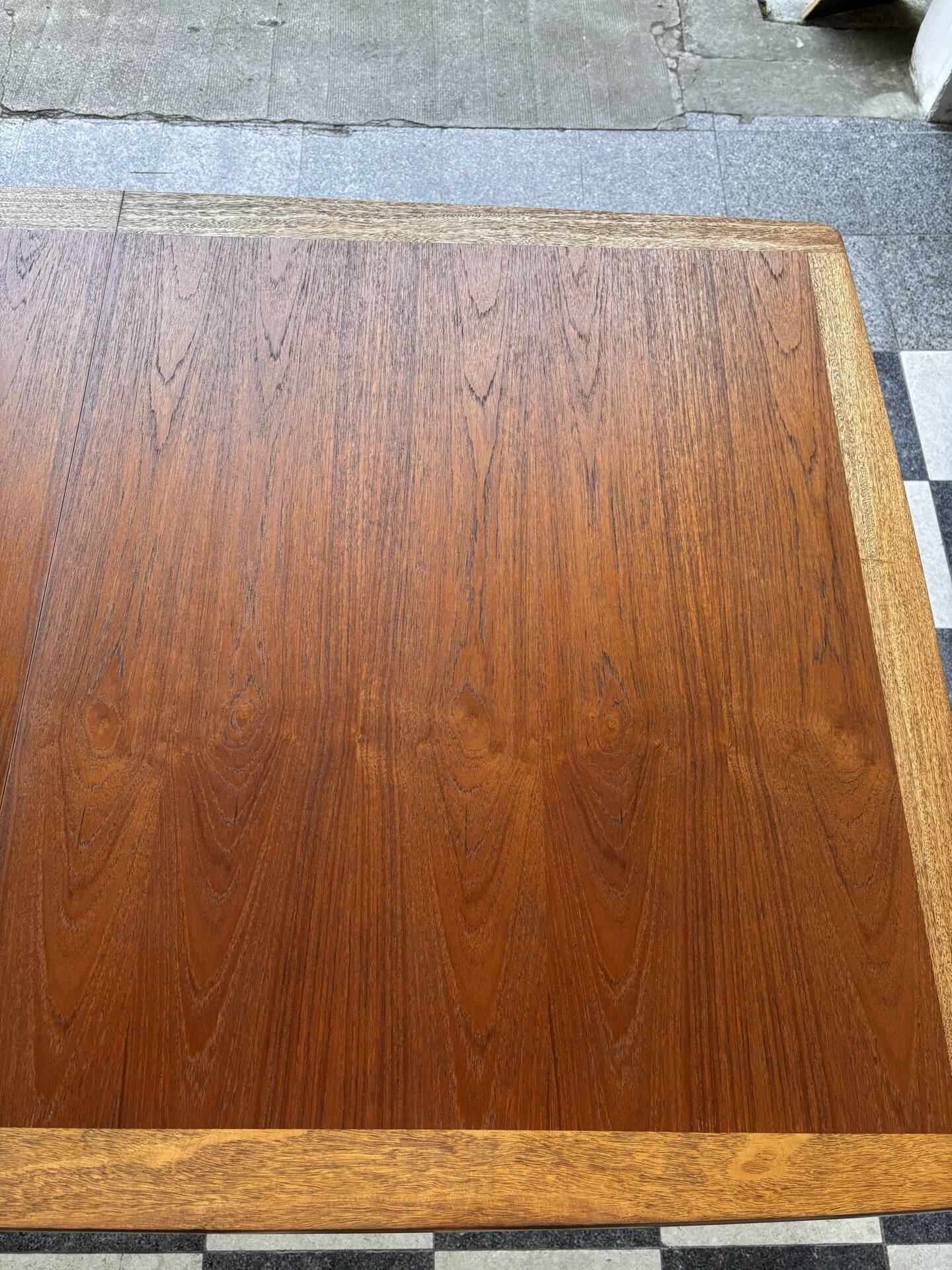 Grande table vintage