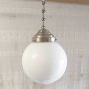 Suspension design Bauhaus globe opaline (diam: 20 cm) - mid 20th century