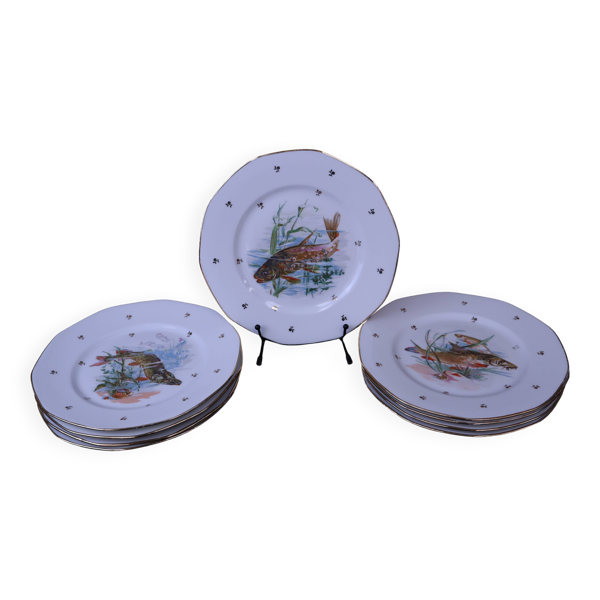 Lot de 9 assiettes plates Limoges service Poissons