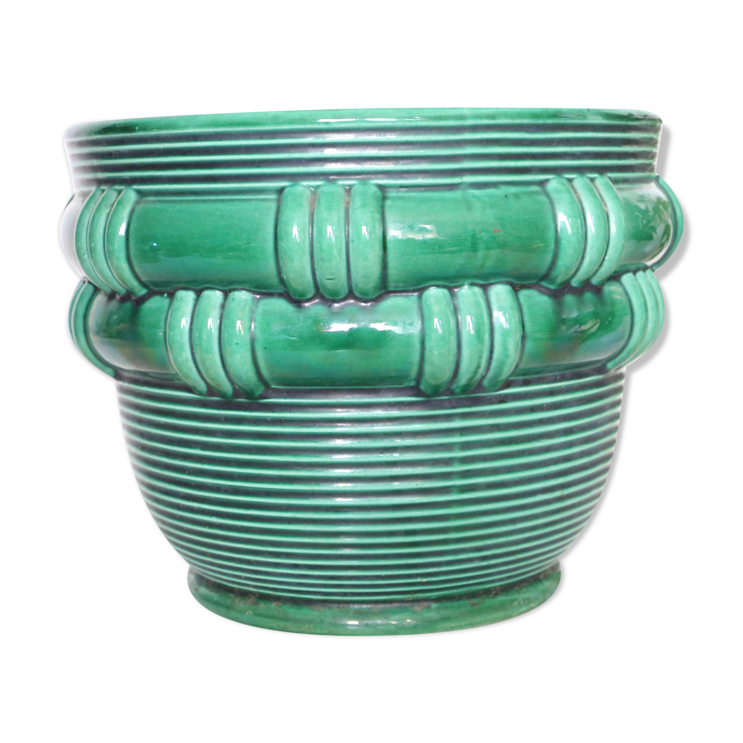 Large pot cache Saint Clément