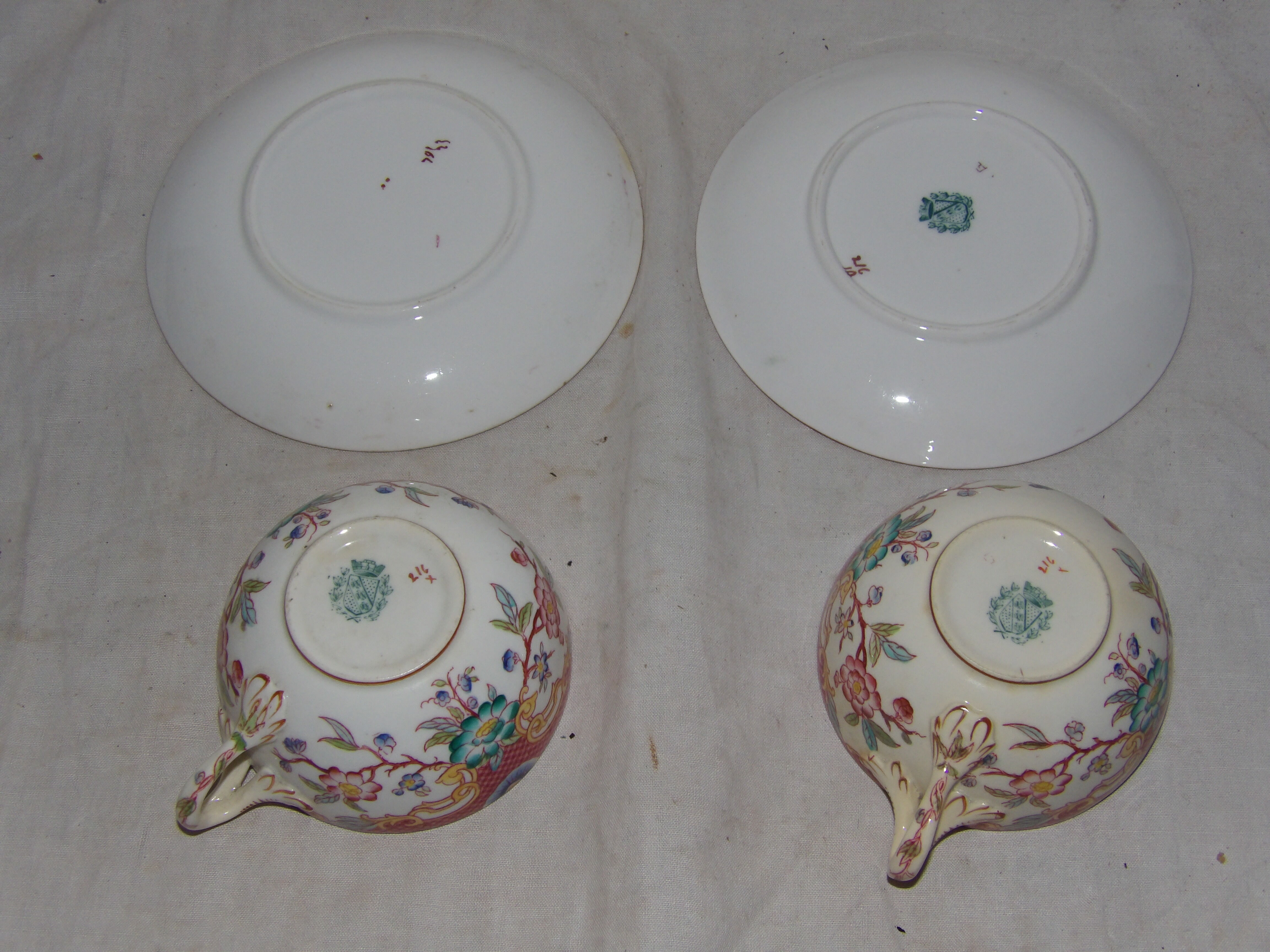 2 cups and under cups xix th, porcelain of sarreguemines, decoration " minton " stamp serial number
