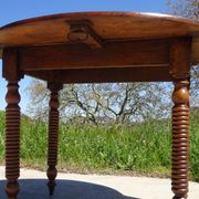 Ancienne table console en noyer, pieds en cuillère de miel