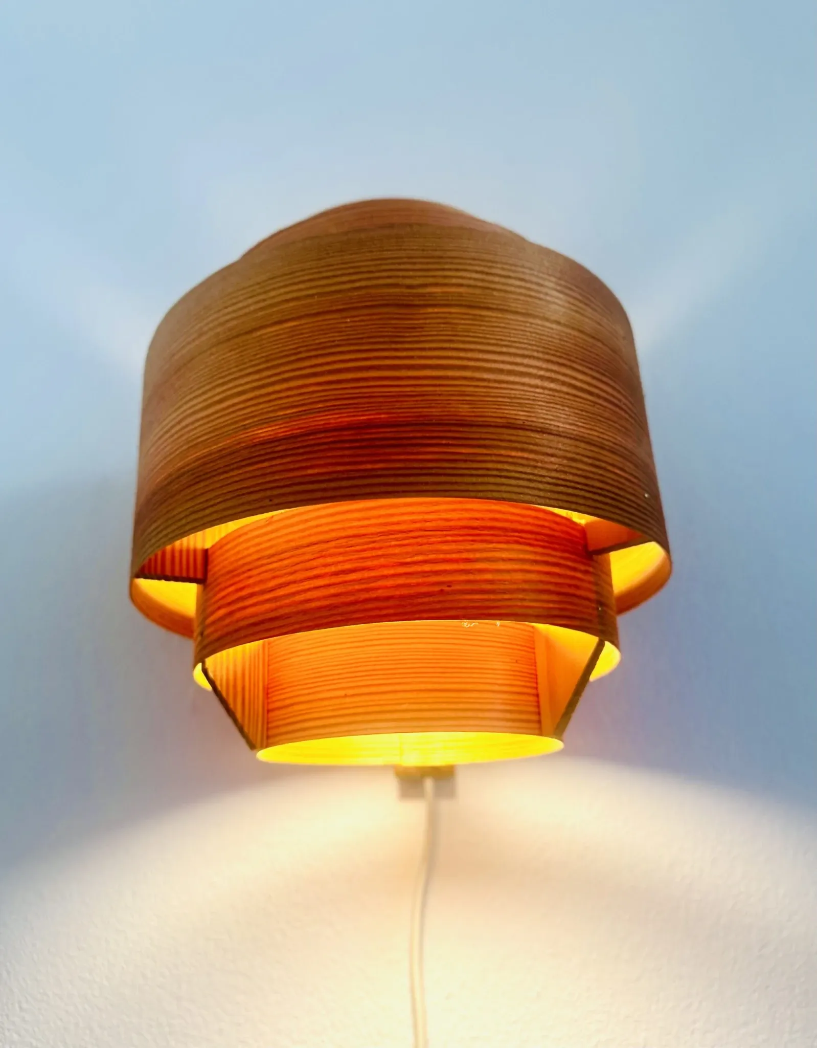 Pine Veneer Curved Wall Lamp By Hans-Agne Jakobsson For Ab Ellysett, Sweden, 1960S