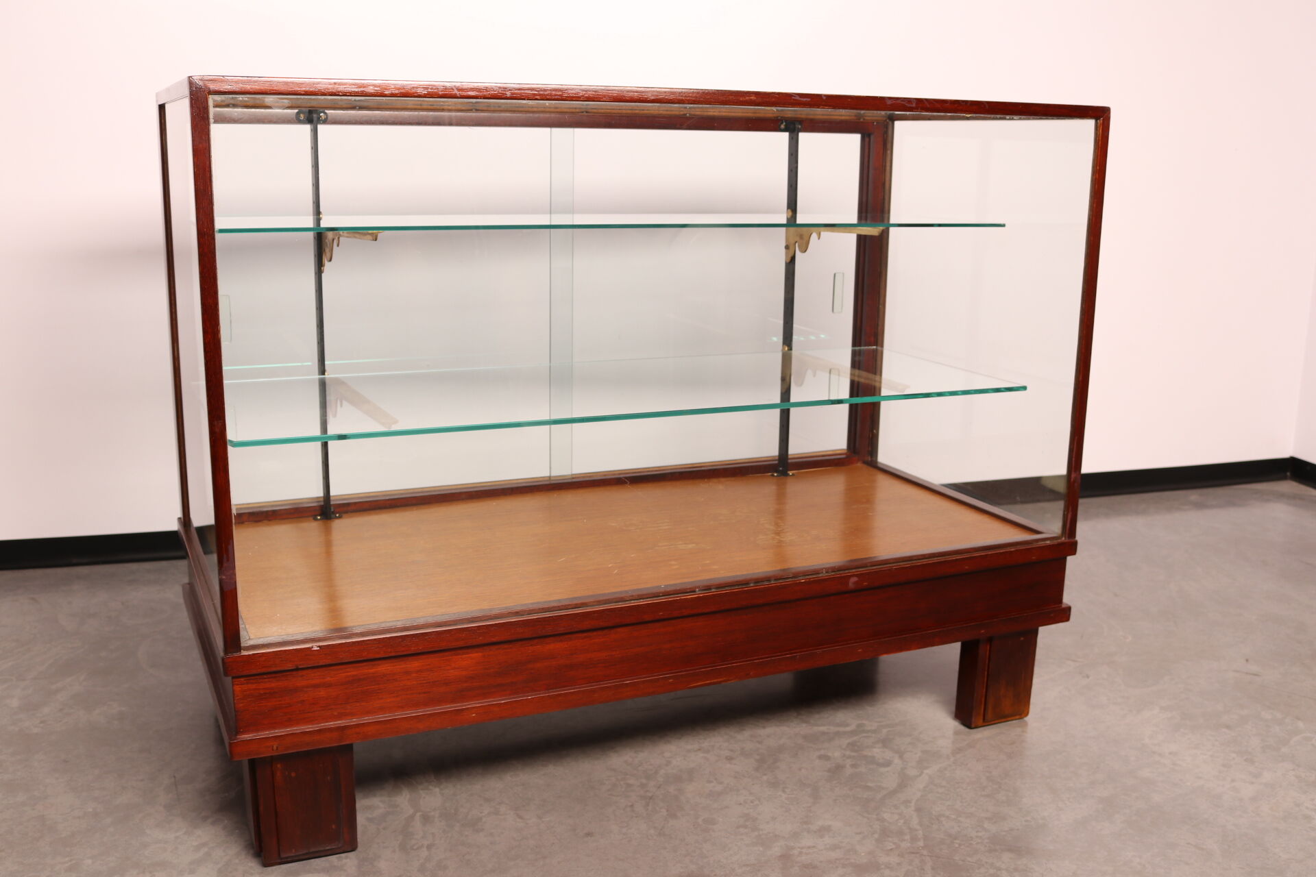 Antique display cabinet in wood & glass - England - 1930's