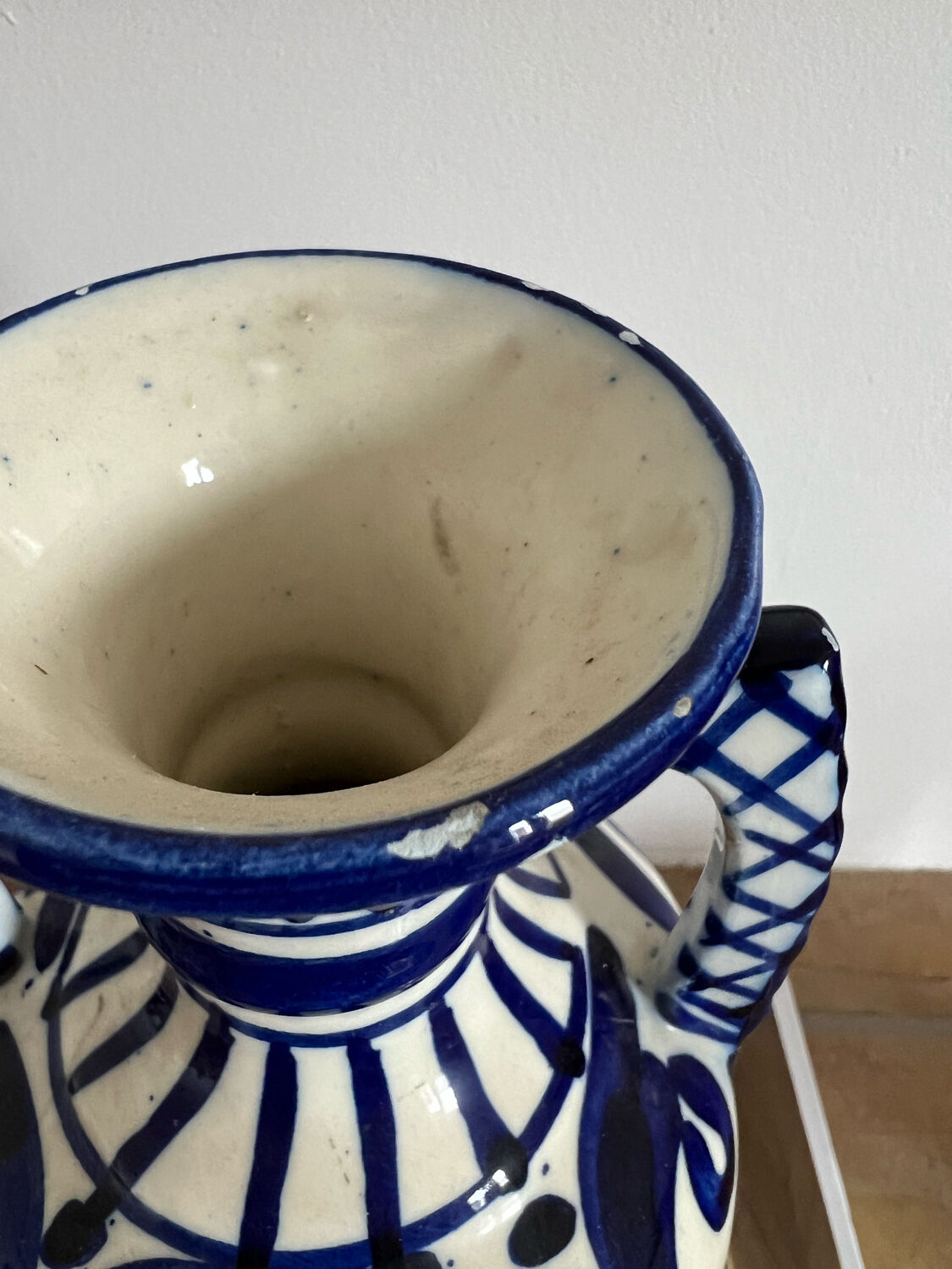 Blue-patterned ceramic vase