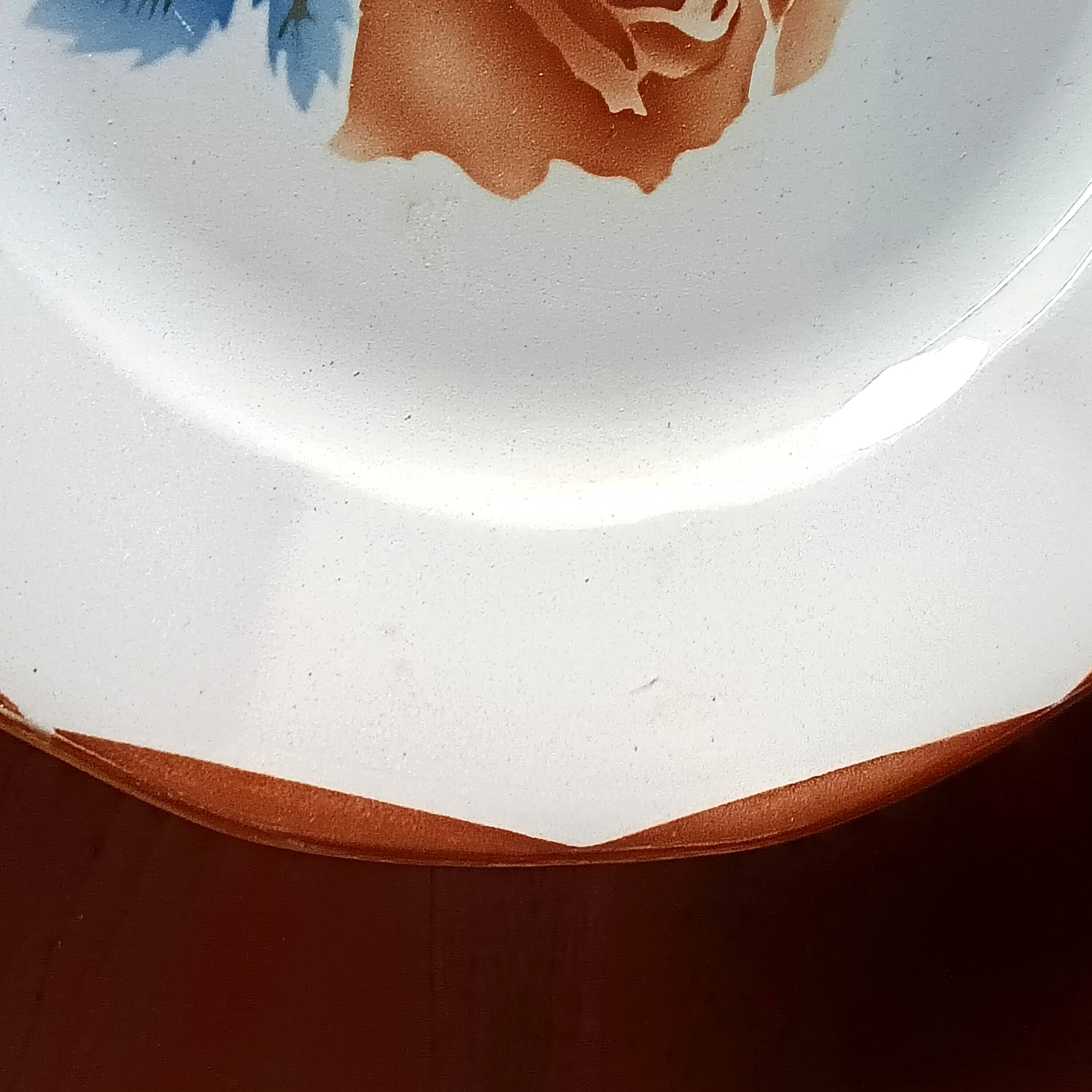 8 vintage flat plates Sarreguemines Digoin