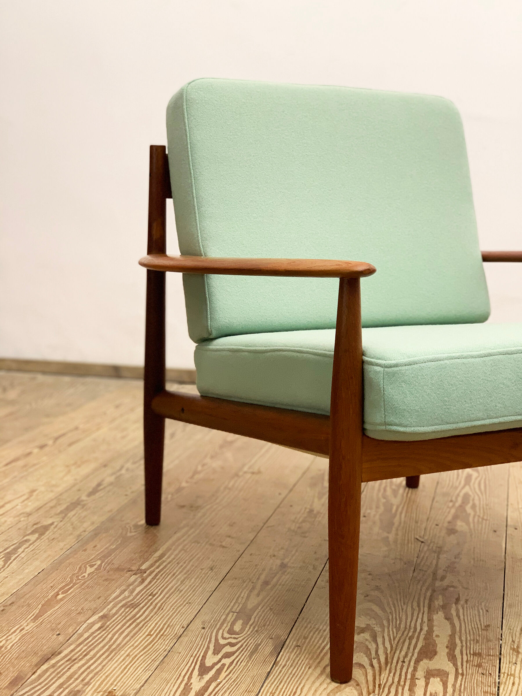 Mid Century Modern Teak armchair or easy chair by Grete Jalk for France & Son, Danish Design, 1950er